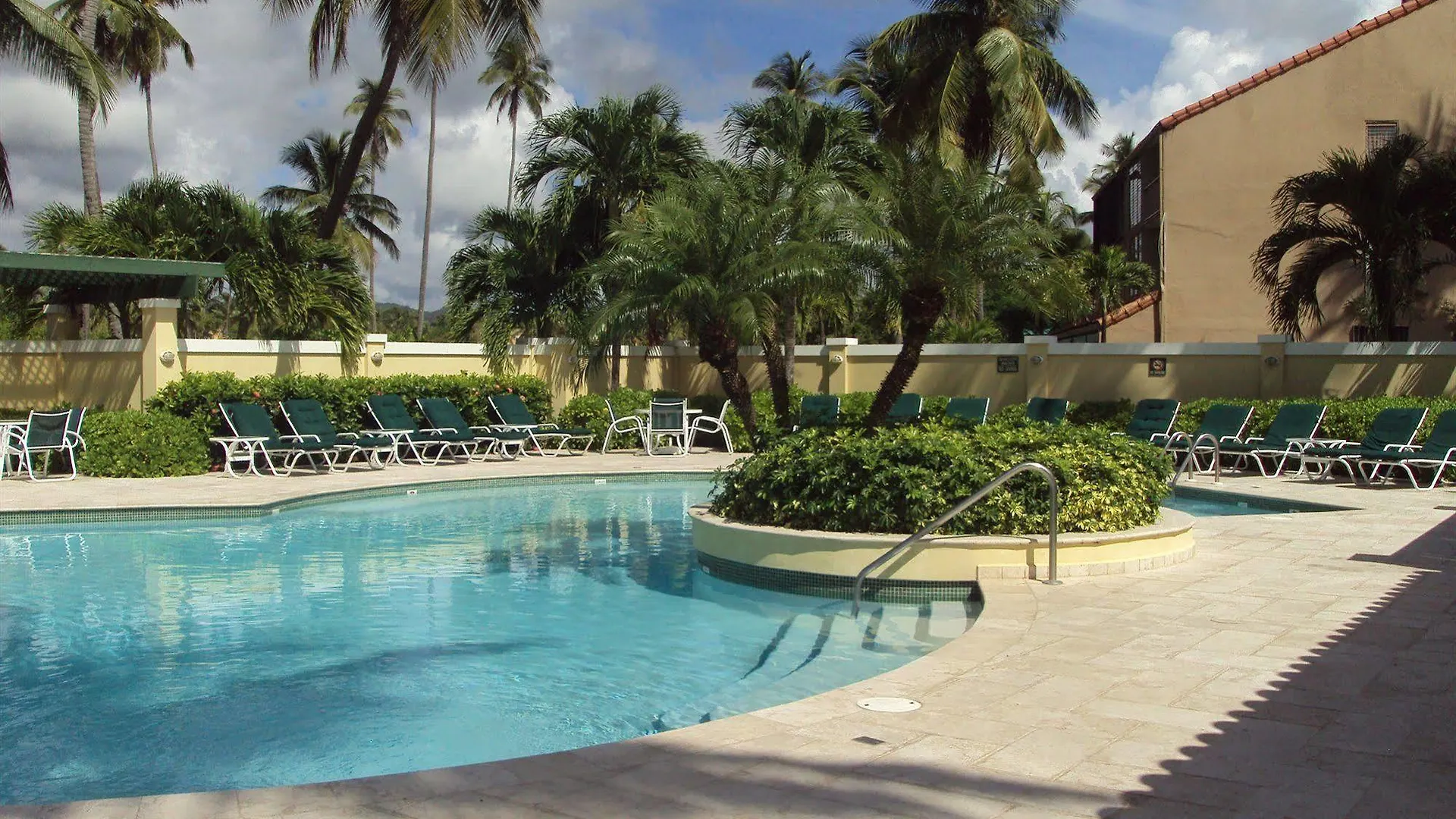 Palmas Inn Villas location